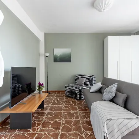 Apartman Guesthost - Lovely With Olga Pisa